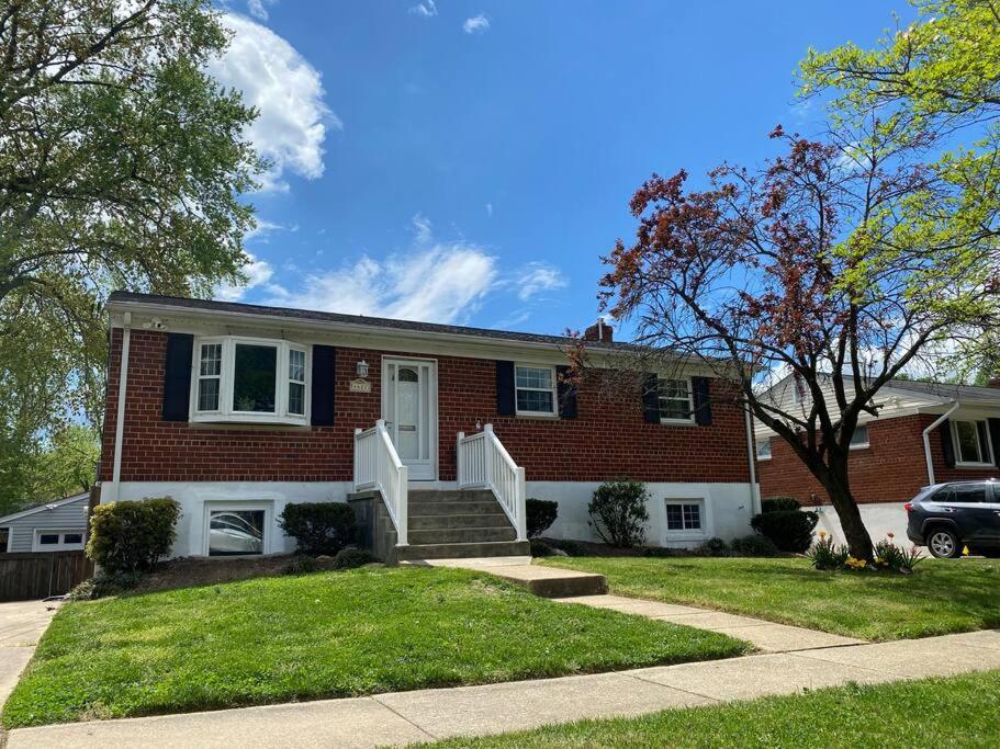 North Bethesda Gem Apartment Rockville Exterior photo